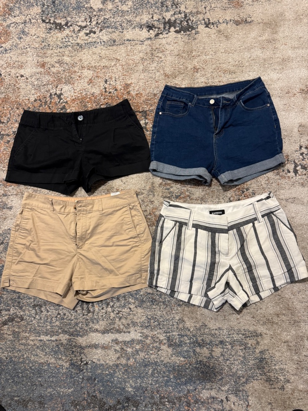 Lot of 4 shorts for summer: denim, chinos, linen, old navy express 6/8